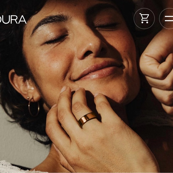 NEW Oura - Ring 4 - Smart Ring - Size 8- Rose Gold - (2024) - Picture 7 of 10